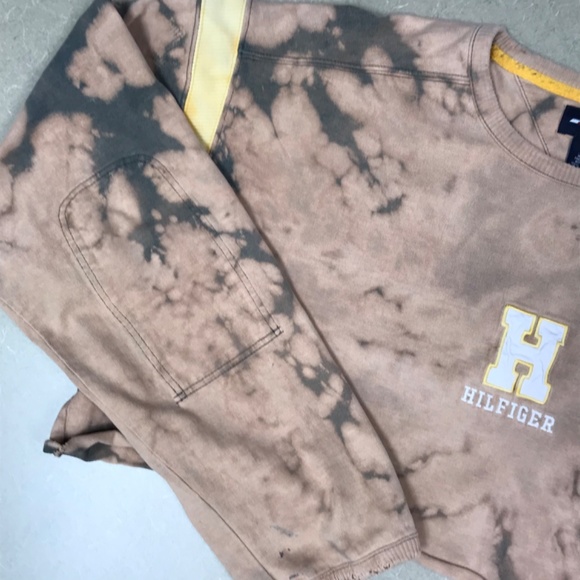 Tommy Hilfiger Cropped Shirt - Picture 6 of 14